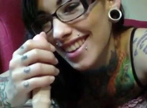 Spectacular tatted goth female tells how